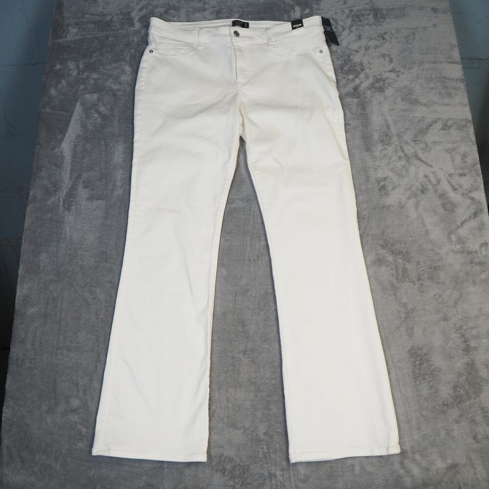 NWT Abercrombie &‎ Fitch Women's Boot Cut Mid Rise White Jeans Size 32/14R